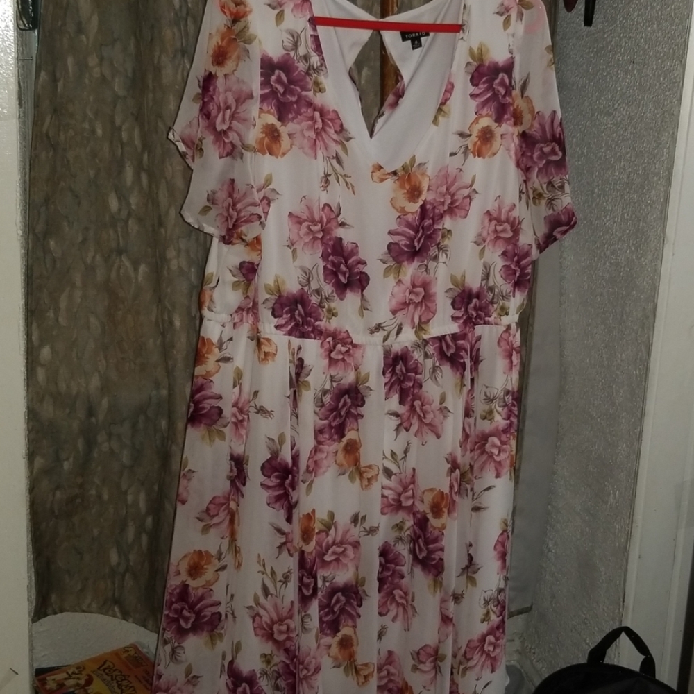 Beautiful and Elegant Dress
